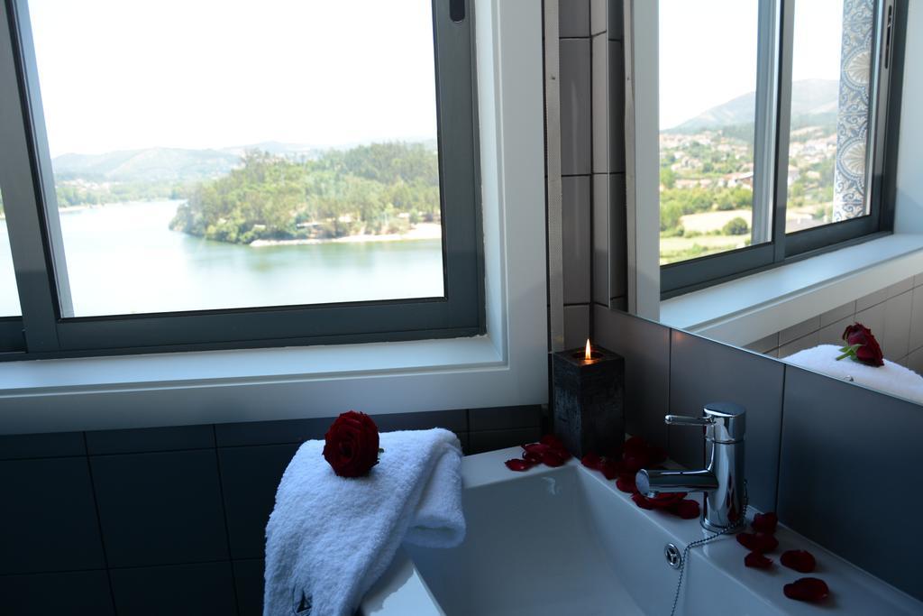 Figurino Do Douro
